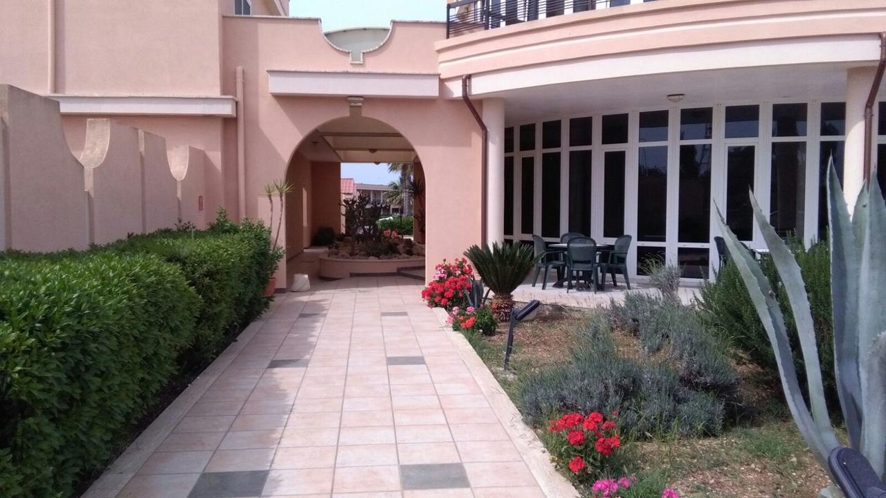 Hotel Minerva Brindisi Exterior photo